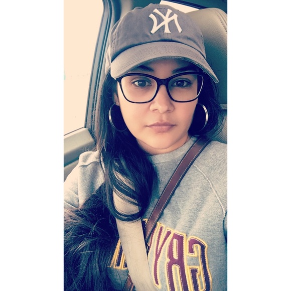 Meet your Posher, Andrea - Picture 1 of 1